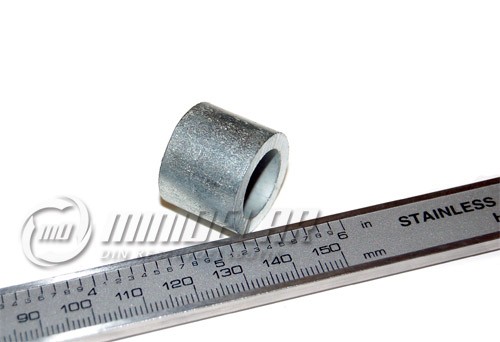 Distans M15, 28mm